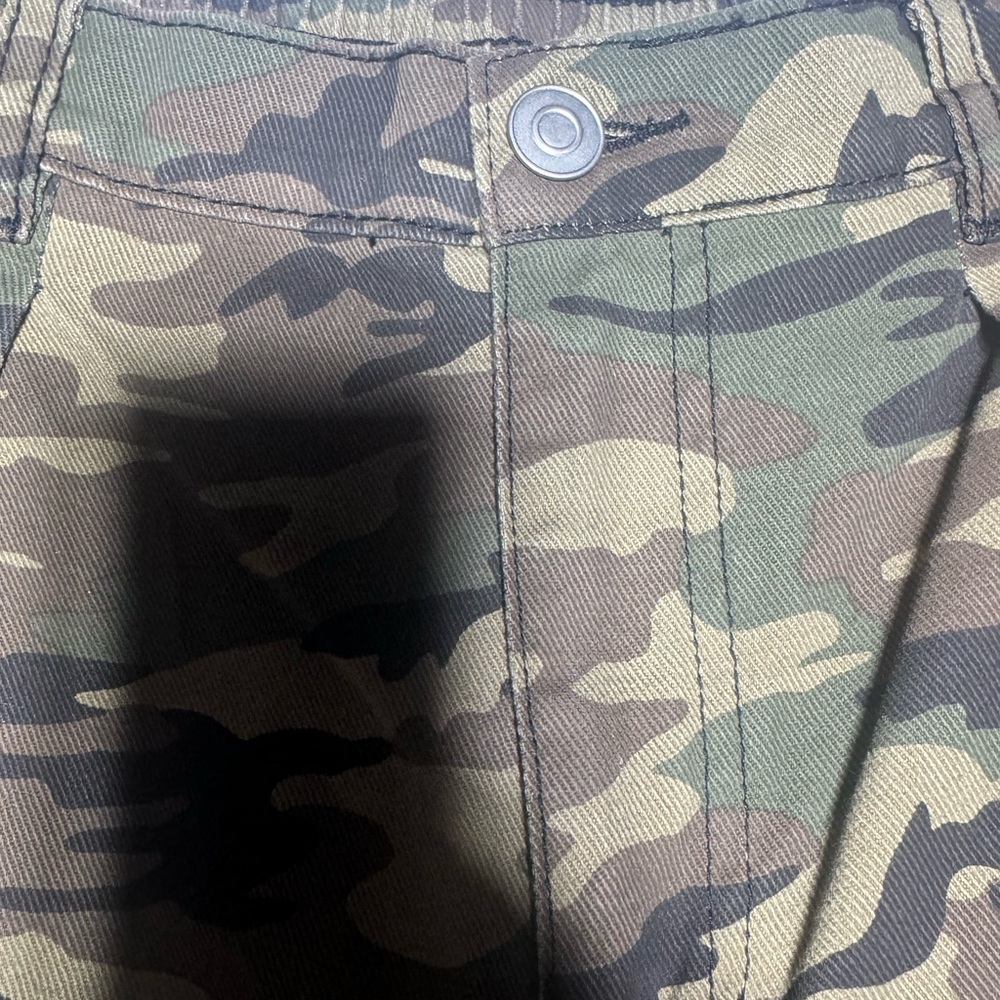 House of Harlow 1960 Women's Green Wide Leg Camo Cargo Pants - Picture 7 of 12